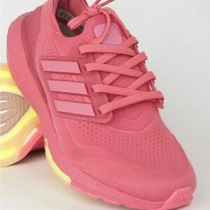 Adidas Women's ultraboost 21 Hazy rose.
